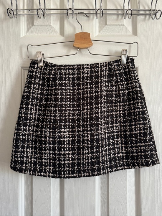 Forever 21 Dresses & Skirts - Black and White Tweed Mini Skirt